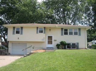 12217 N St, Omaha, NE 68137