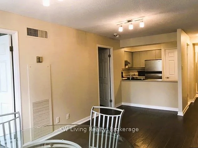 298 Jarvis St #408 — Photo 3