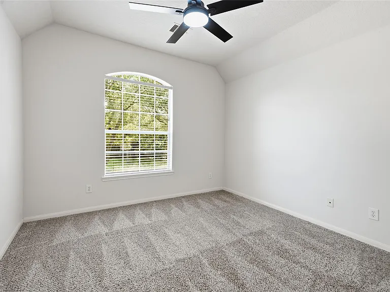 6165 Darlington Ct — Photo 27