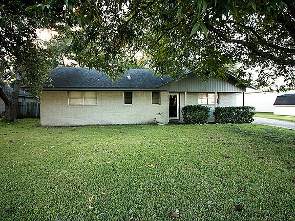 2nd image of 102 Highland Terrace Dr