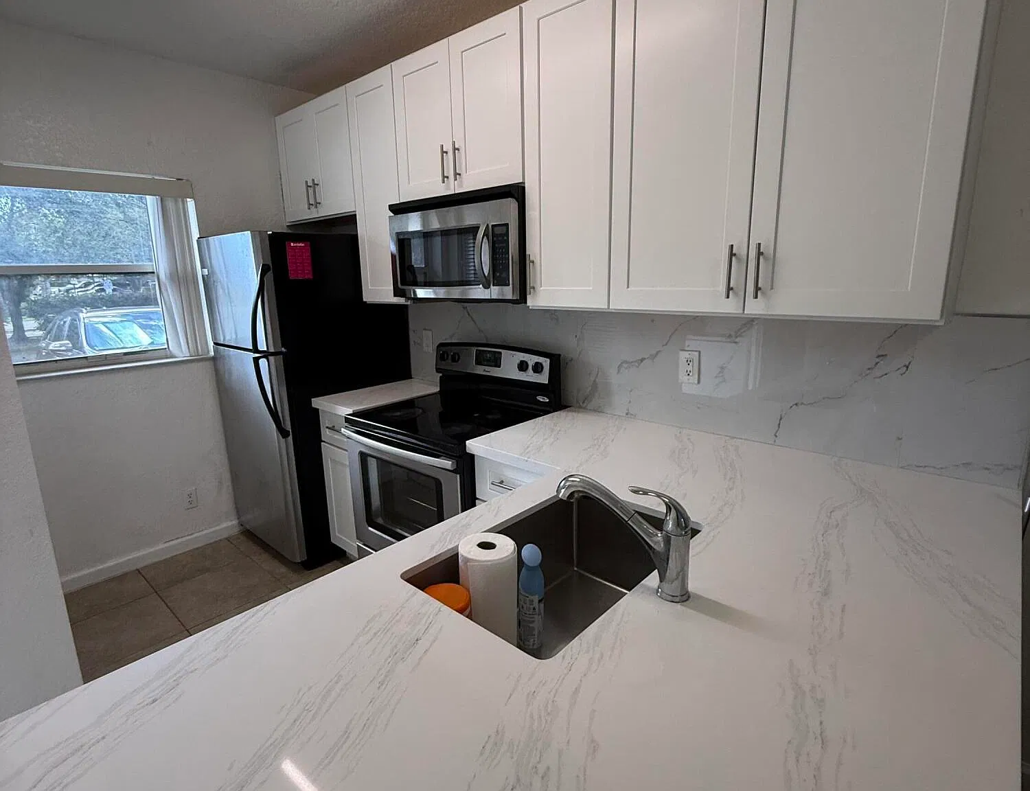 2 bed, 2.0 bath, 886 sqft, $1,995 — Photo 4