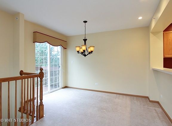 5th image of 601 Windsor Dr #D