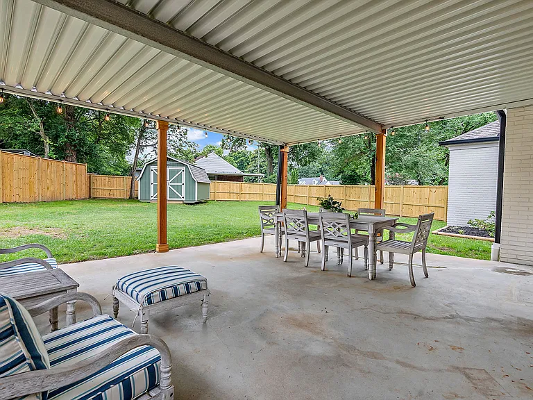 217 Blue Hills Dr — Photo 17