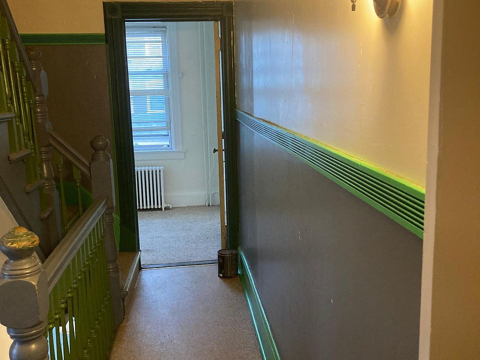 Hall way Entrance
