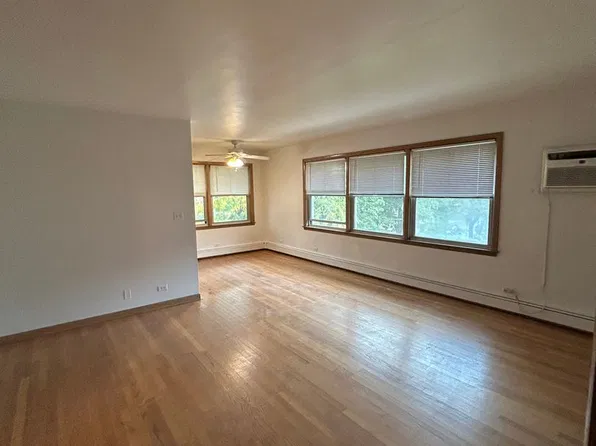 4112 N Kedvale Ave APT 2E, Chicago, IL 60641