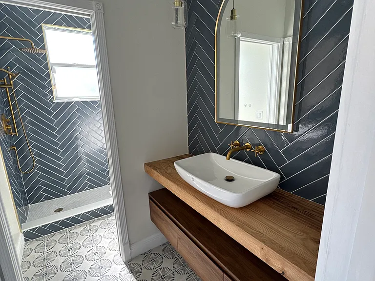 SW Lake Grove Cir — Photo 12