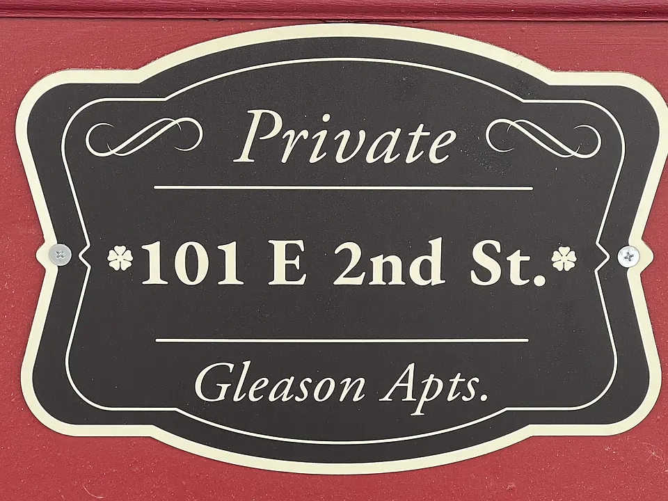 101 E 2nd St #1