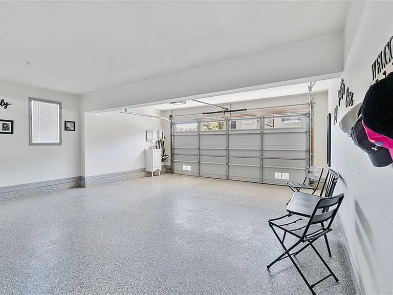 Attached 2 car garage