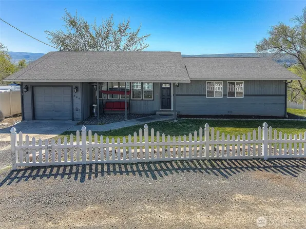 220 Kinne Lane, Selah, WA 98942