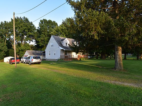 3rd image of 9241 Mink St SW