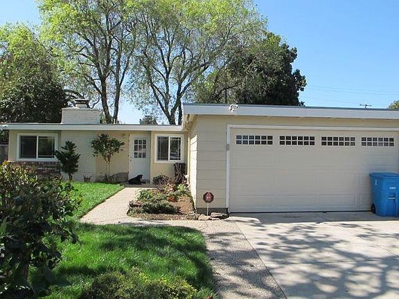 3rd image of 1400 Bergin Pl