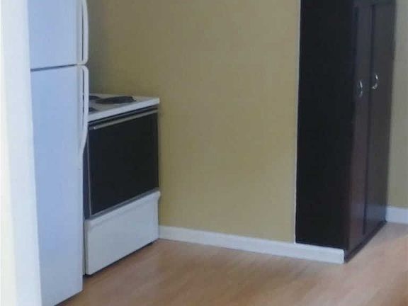 3rd image of 4465 Fairway Dr