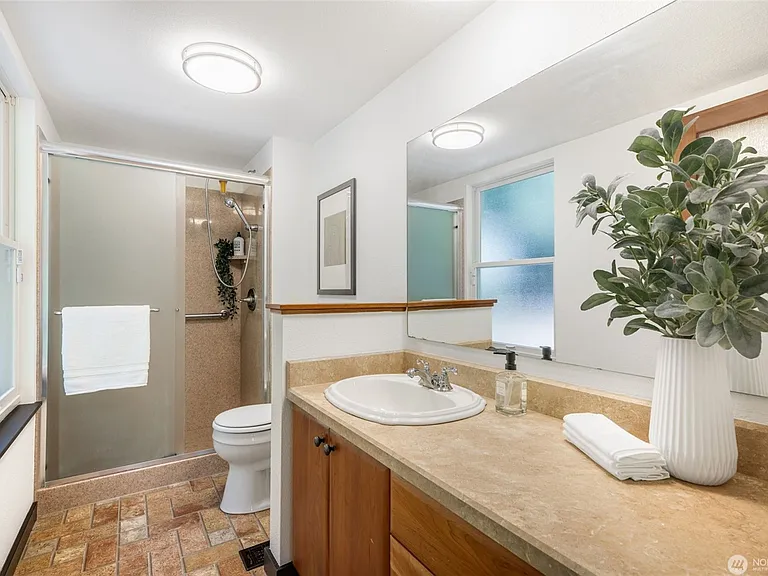 8010 NE 115th Way — Photo 15