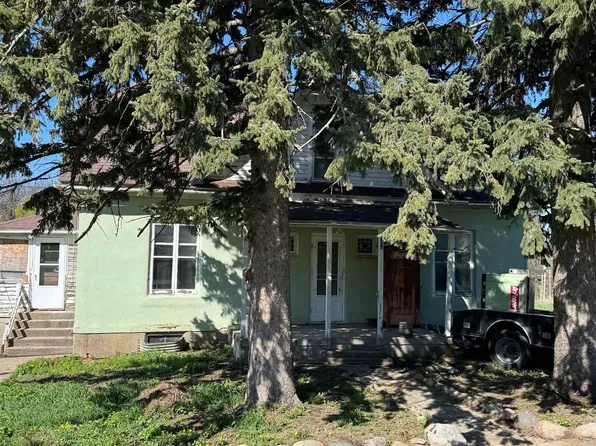 402 Weaver St, Linn Grove, IA 51033