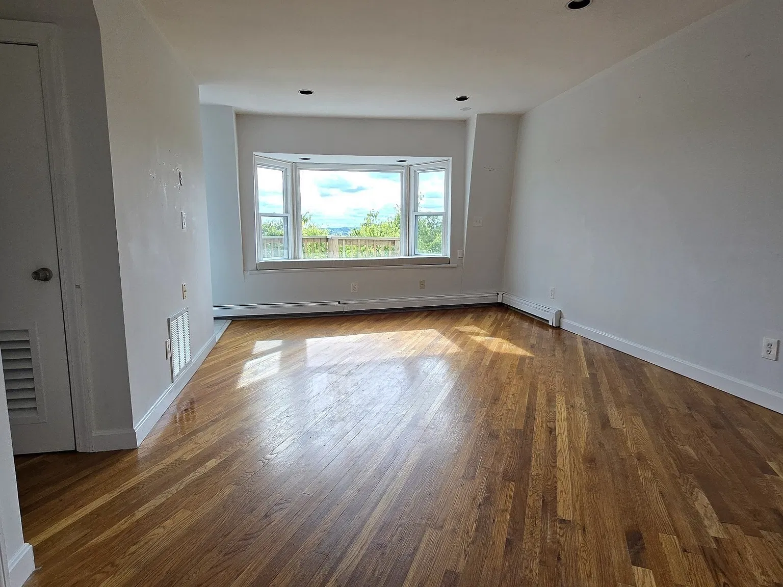 1 bed, 1.0 bath, 800 sqft, $3,600 — Photo 4