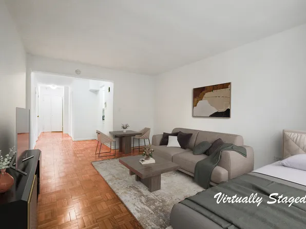 320 East 35th Street 2H image 2 of 9