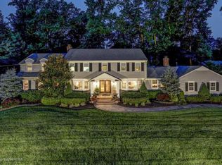 26 Tall Timber Rd, Middletown, NJ 07748