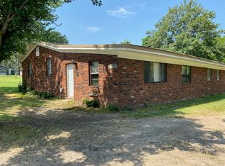 100 Cowan Ln, Pocola, OK 74902