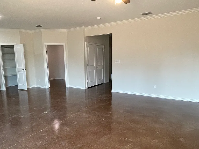 150 Stephens Rd — Photo 7