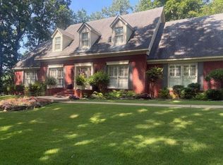 333 N Hidden Valley Rd, Grenada, MS 38901