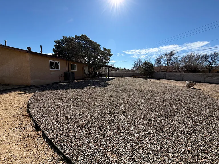 6500 Martin Ct NE — Photo 40