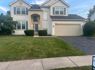 249 Woodland Park Cir, Gilberts, IL 60136