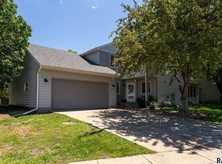3115 E Bragstad Dr, Sioux Falls, SD 57103