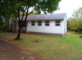 87 N Willow Rd, Hillsborough, NJ 08844