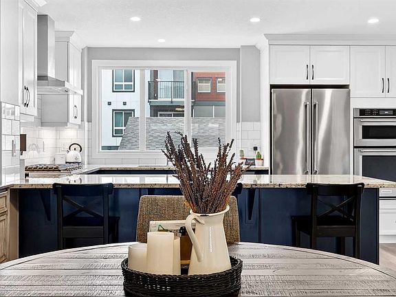 3rd image of 322 S Masters Row SE