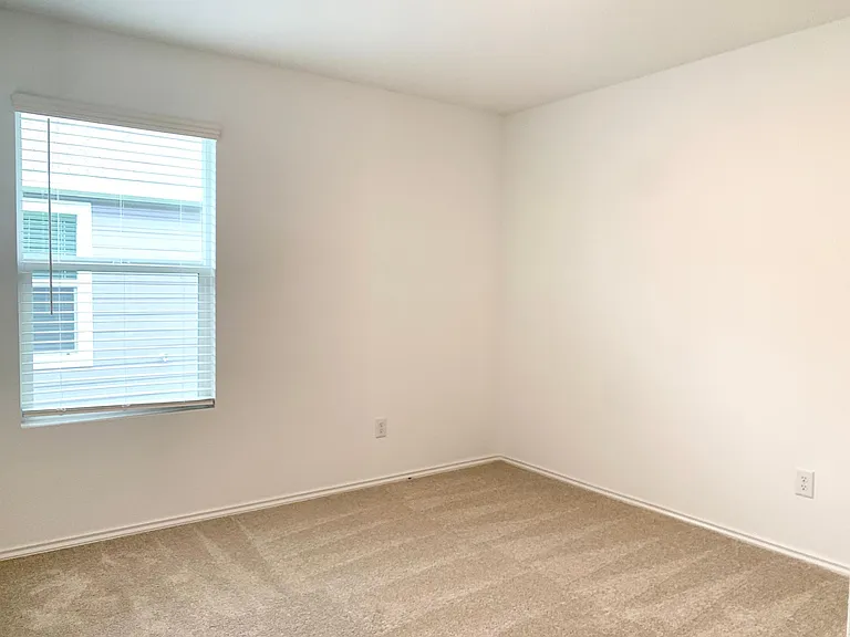 7212 Gray Wolf Ln — Photo 35