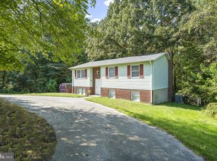 25645 Jones Wharf Rd, Hollywood, MD 20636