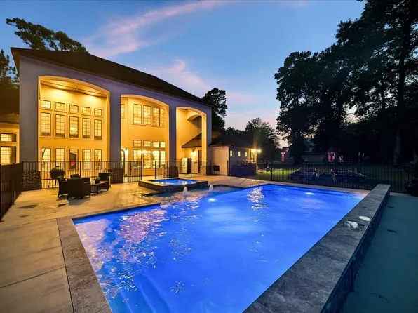 1030 Trailwood Estates Dr, Magnolia, TX 77354