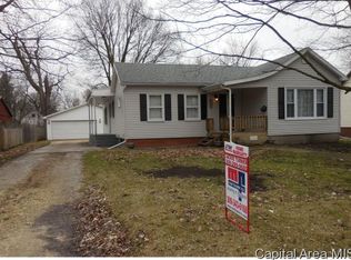 70 W Mary St, Galesburg, IL 61401
