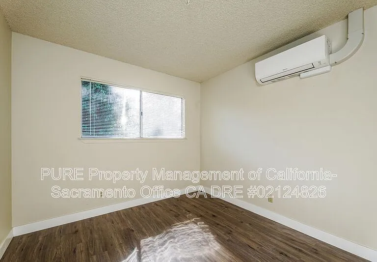 4525 Pennsylvania Ave #B — Photo 23