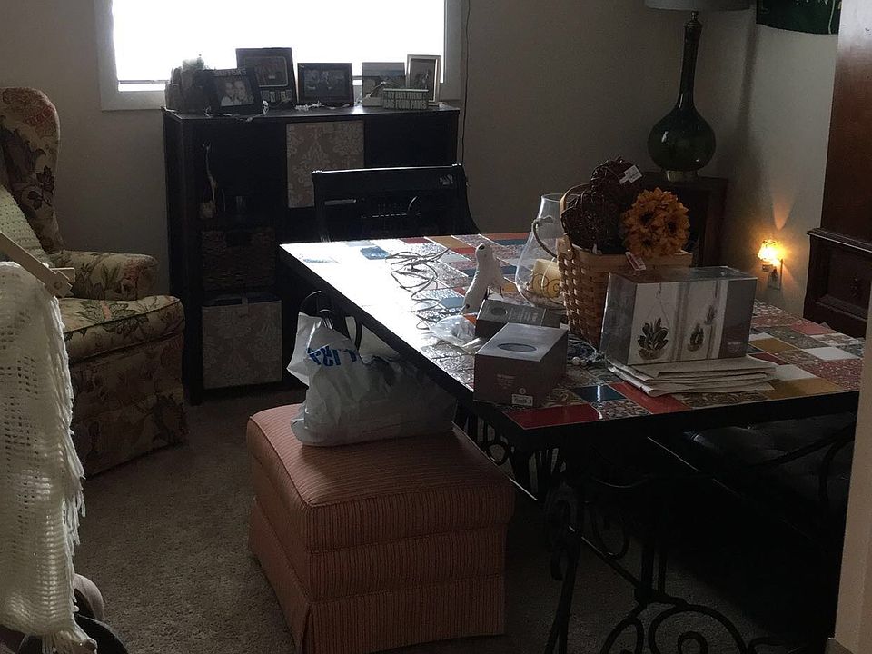 Second smaller bedroom