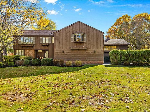 3rd image of 135 Orchard Park Blvd