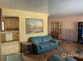 1411 S Robert Dr, Mount Prospect, IL 60056