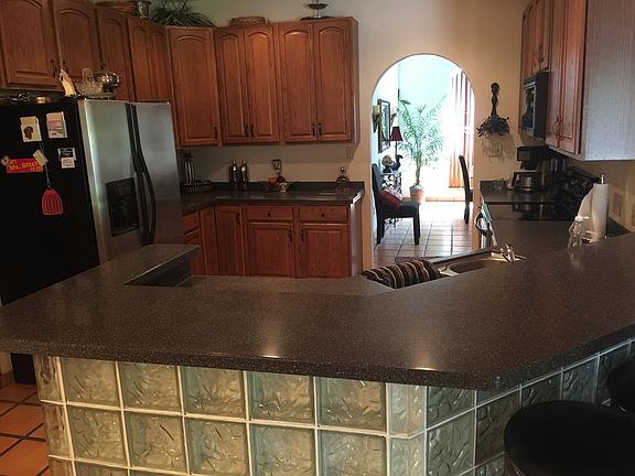 4th image of 709 Sunrise Ave