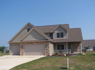 5519 E Bertram Dr, Port Clinton, OH 43452