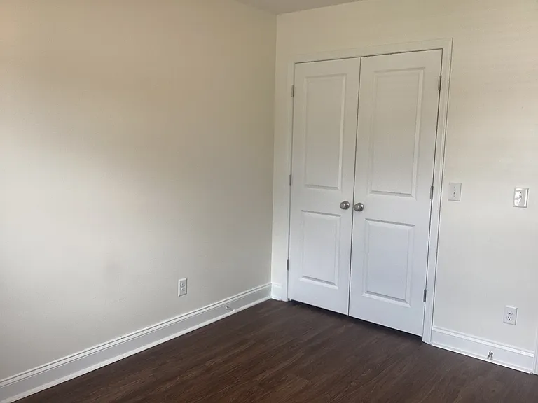 601 E Lionel Rd — Photo 19