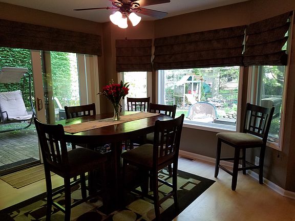 Eat in kitchen