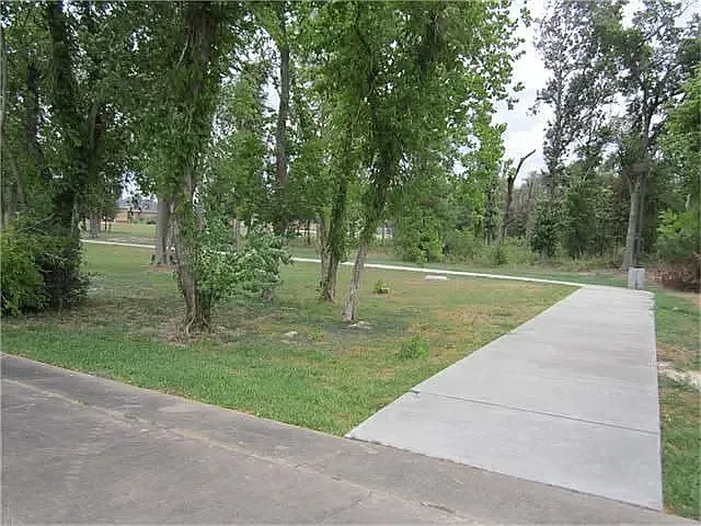 503 Lorie Ln — Photo 45