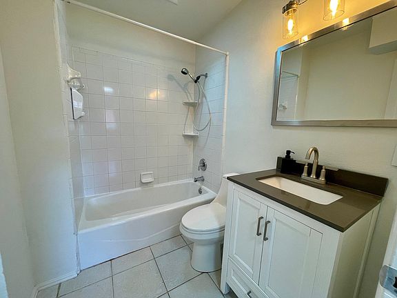5th image of 1326 Edmundshire Ln #A