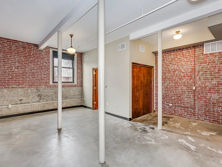 Sunnyside Apartments — Photo 4