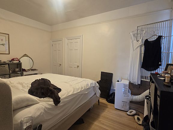 3rd image of 504 W 110th St #12I