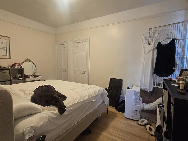 504 W 110th St #12I — Photo 3