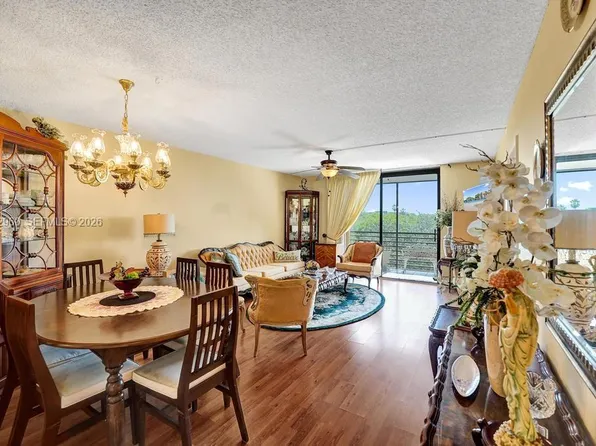 1000 Colony Point Cir APT 422, Hollywood, FL 33026