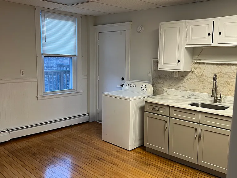 56 Ward St #4B — Photo 11
