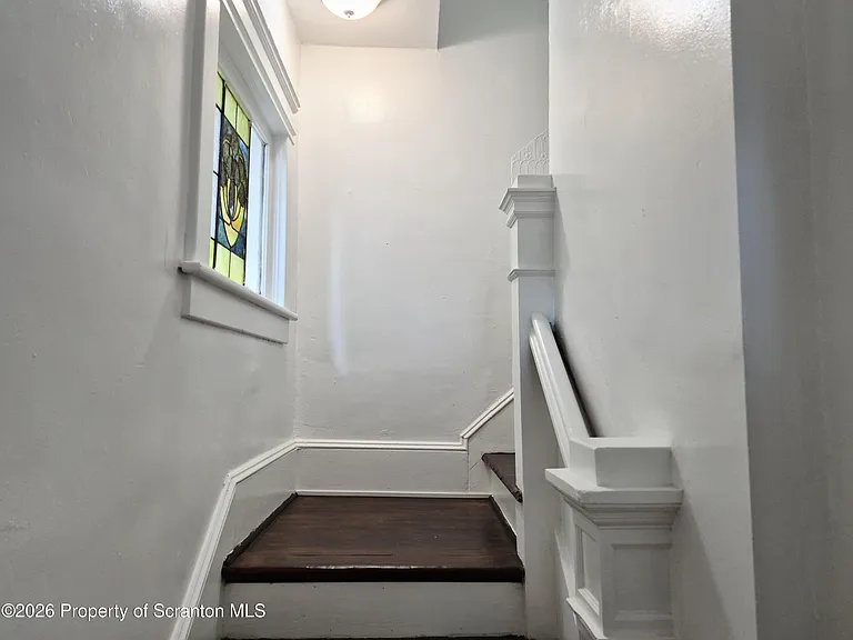 215 Taft St #2 — Photo 12
