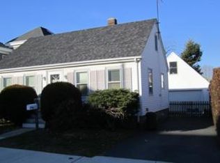 31 Eastnor Rd, Newport, RI 02840